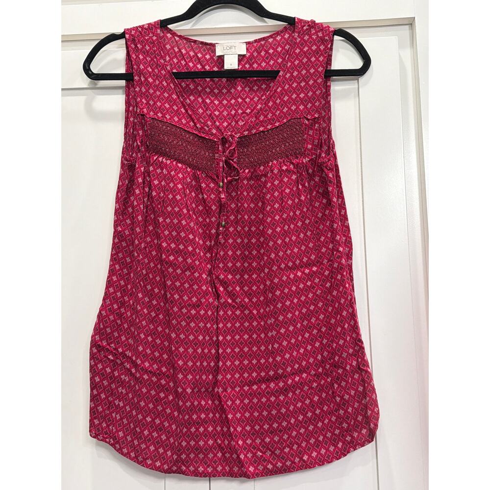 Ann Taylor Loft raspberry print shirred bodice tank SM